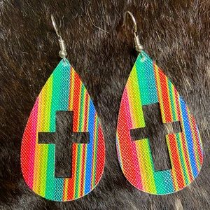 🌵Western Sarape Aztec Earrings!